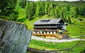 Hotel Alpen Arnika